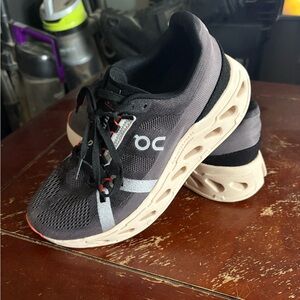 ON Cloud Women’s Shoes (Cloud eclipse)